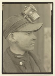 Chłopiec w kopalni węgla w Pensylwanii autorstwa Lewis Wickes Hine