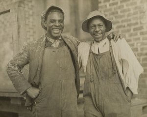 Pracownicy przędzalni bawełny autorstwa Lewis Wickes Hine
