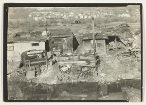 Dzielnica mieszkalna "poza pracą" w Patterson, New Jersey autorstwa Lewis Wickes Hine