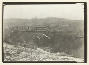 Rząd domków kawalerskich w kopalniach Scott