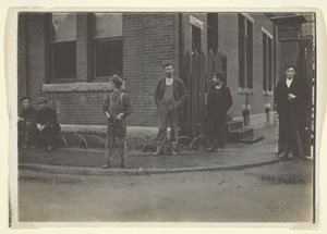Warren, Rhode Island autorstwa Lewis Wickes Hine