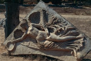 Relief łuku Septimusa Sewera na Forum Sewera przedstawiający Skrzydlatą Boginię Zwycięstwa, Libię, Historyczną Trypolitanię, Leptis Magna (Lista Światowego Dziedzictwa UNESCO). autorstwa Unbekannt Unbekannt