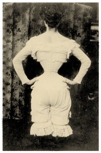 Kobieta w gorsecie ok. 1865 (zdjęcie) autorstwa Unbekannt Unbekannt