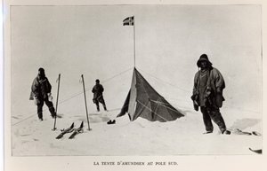 Namiot pozostawiony na biegunie południowym przez Roalda Amundsena (1872-1928) w latach 1911, 1912 autorstwa Lieutenant Henry Robertson Bowers