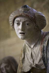 Święta niewiasta w czepku (kamień malowany) autorstwa Ligier Richier