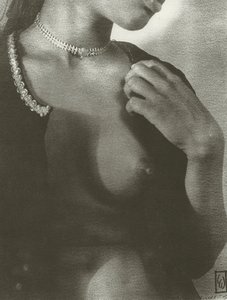 Mezzo forte (zdjęcie czarno-białe) autorstwa Lionel Wendt