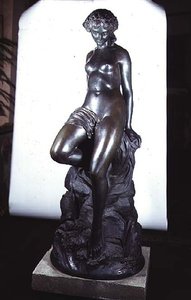 Sara Kąpiąca się (brąz) autorstwa Louis Charles Hippolyte Buhot