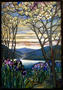 Magnolie i Irysy, ok. 1908 (szkło Favrile ołowiowe)