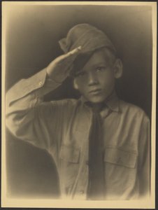  autorstwa Louis Fleckenstein