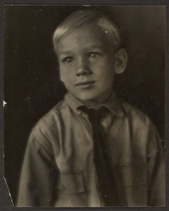 autorstwa Louis Fleckenstein