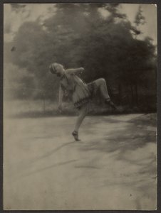 [Tancerz] autorstwa Louis Fleckenstein