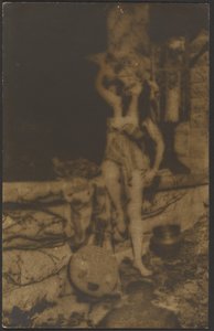 [Tancerka z Yueqin] autorstwa Louis Fleckenstein