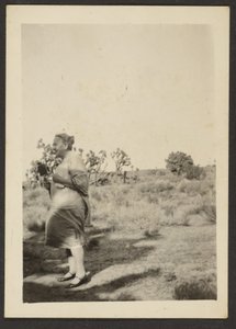 [Pani Fleckenstein w Krajobrazie]. autorstwa Louis Fleckenstein