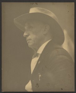 Portret mężczyzny w kapeluszu Stetson