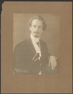 [Portret mężczyzny z okrągłym kołnierzem] autorstwa Louis Fleckenstein