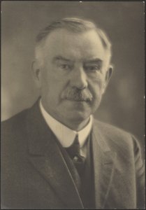  autorstwa Louis Fleckenstein