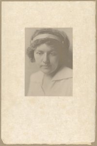 Sara Holin autorstwa Louis Fleckenstein