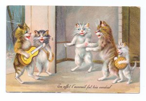 Edwardiańska pocztówka przedstawiająca kota grającego na gitarze z trzema innymi kotami i kotkiem, ok. 1910 r. autorstwa Louis Wain