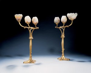 Lampy magnoliowe autorstwa Louis and Daum Auguste  Majorelle