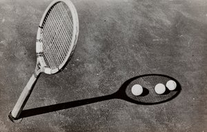 Rakieta tenisowa autorstwa Luigi Leoni