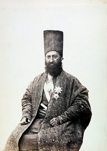 Mężczyzna w tradycyjnym stroju. Iran autorstwa Luigi Montabone