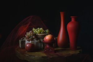 Nastrojowa martwa natura z owocami