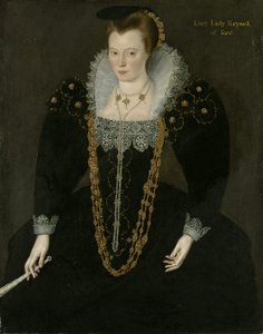 Portret Lucy, lady Reynell z Forda, długości 3/4, w ciemnej sukni z białym koronkowym kołnierzykiem i złotymi i perłowymi naszyjnikami, trzymająca w prawej ręce wachlarz z identyfikującym napisem