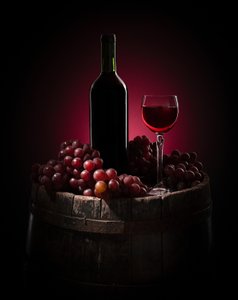 Elegancka martwa natura z winem