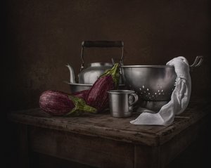 Nastrojowa martwa natura w kuchni autorstwa Margareth Perfoncio
