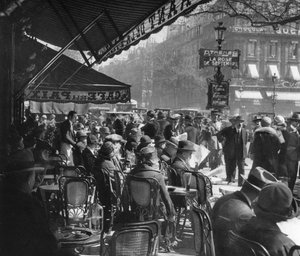 Cafe de la Paix, Paryż, 1937