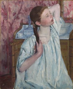 Dziewczyna układa włosy autorstwa Mary Stevenson Cassatt