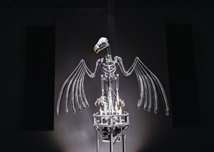 The Nerve Rack, 2019 (acetal, akryl, aluminium, mosiądz, obwody elektryczne, farba, PVC, żywica, serwomotory, stal) autorstwa Mat Collishaw