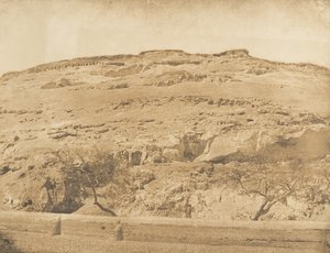 Starożytna nekropolia Lycopolis w Syout, 1849-50. autorstwa Maxime Du Camp