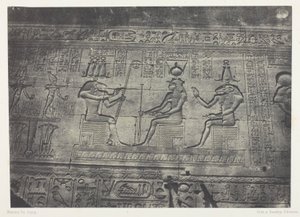 Wielka Świątynia w Denderah (Teutyres), rzeźby z tylnej fasady; Górny Egipt, płyta 19 z albumu "Egypte, Nubie, Palestine et Syrie" (1852) autorstwa Maxime Du Camp
