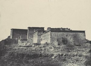 Nubii. Wielka Świątynia Izydy, Filoe. Widok ogólny od północy, 1850 r. autorstwa Maxime Du Camp