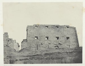 Pałac Karnak, Wielkie Pylony Południowego Zachodu, Teby, 184951, druk 1852. autorstwa Maxime Du Camp