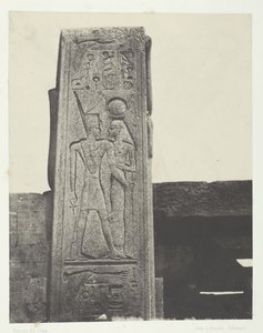 Pałac Karnak, filar przed sanktuarium granitowym, Teby, 184951, druk 1852. autorstwa Maxime Du Camp
