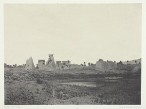 Pałac Karnak, Południowa Propyleje, Teby, 184951, druk 1852. autorstwa Maxime Du Camp