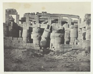 Pałac Karnak, Sala Hypostyle Zabrana na Północ, Teby, 184951, wydruk 1852. autorstwa Maxime Du Camp
