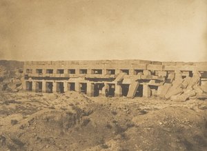 Promenada Totmesa III - Ostatnie krużganki Pałacu Teb Karnackich, 1849-50. autorstwa Maxime Du Camp