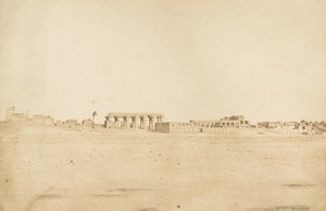 Widok ogólny ruin Luksoru, zaczerpnięty z Teb Zachodnich, 1849-50. autorstwa Maxime Du Camp