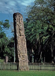 Szczegół steli F na wielkim kwadracie autorstwa Mayan