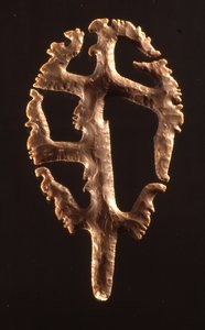 Ekscentryczny krzemień umieszczony w dedykacji na schodach hieroglificznych, Copan, późny okres klasyczny (600-900) (krzemień)
