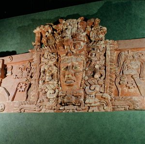 Maska architektoniczna, Campeche, Półwysep Jukatan, Meksyk (stiuk) autorstwa Mayan Mayan