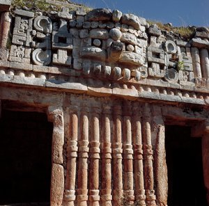Widok na pałac autorstwa Mayan Mayan