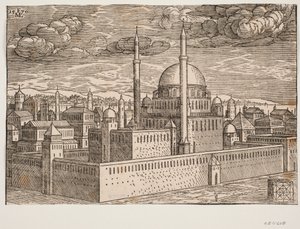 Meczet, z dwoma minaretami, widziany od północnego zachodu; po drugiej stronie wody widać Galatę? W prawym dolnym rogu znajduje się kamień o sześciennym kształcie, na którym wyryto kwadratową figurę geometryczną, która przypuszczalnie przedstawia autorstwa Melchior Lorck