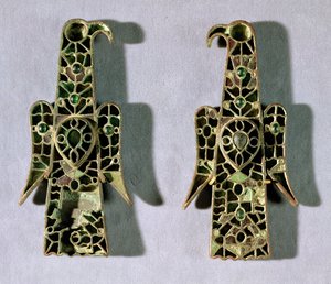 Para broszek w kształcie orła (metal i emalia) autorstwa Merovingian