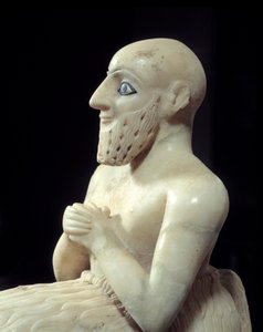 Sztuka Mezopotamii: Statua Intendenta Ebiha-ila. Rzeźba albastra, muszli, lapis-lazuli i łupka, ok. 2500 pne (okres sumeryjski, ok. 2900-2200 pne). Od Mari. Wysokość: 0,525m. Paryż, Luwr autorstwa Mesopotamian