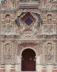 Fasada franciszkańskiego kościoła misyjnego św. Franciszka, 1754-62 autorstwa Mexican School