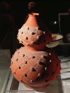 Wazon w kształcie tykwy (ceramika) autorstwa Mexican School